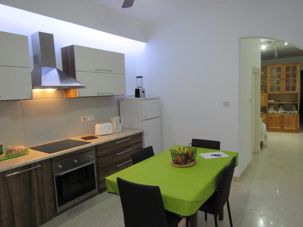 Central Studio Apartment Santa Vennera Extérieur photo
