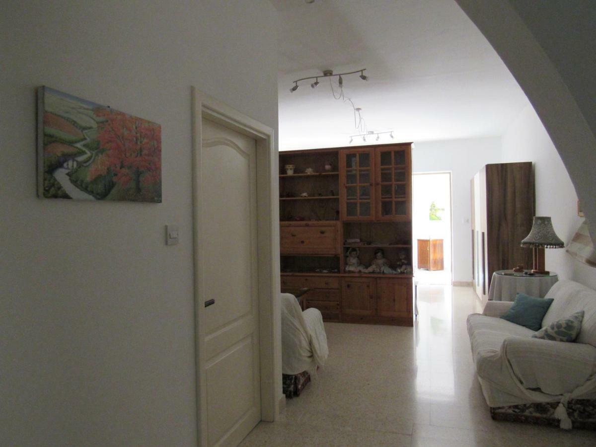 Central Studio Apartment Santa Vennera Extérieur photo